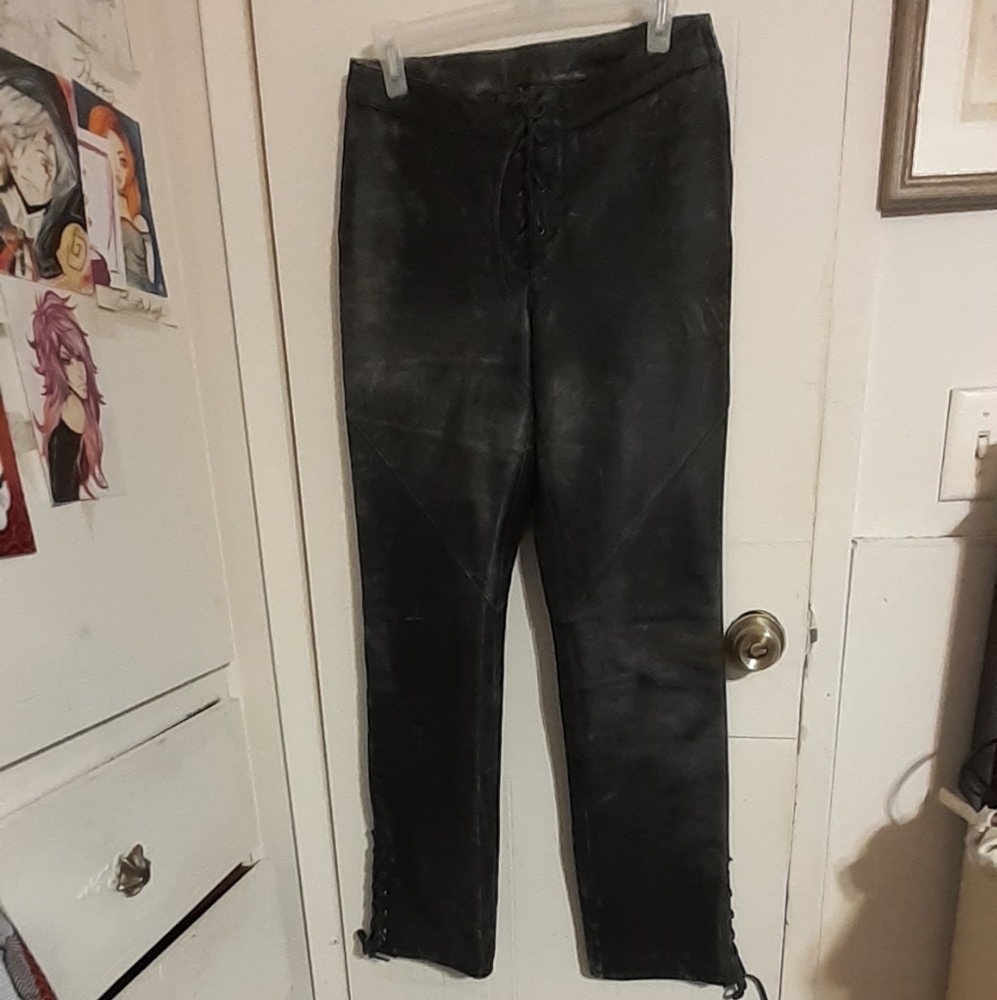 Harley-Davidson leather pants Sz4/32 slightly used